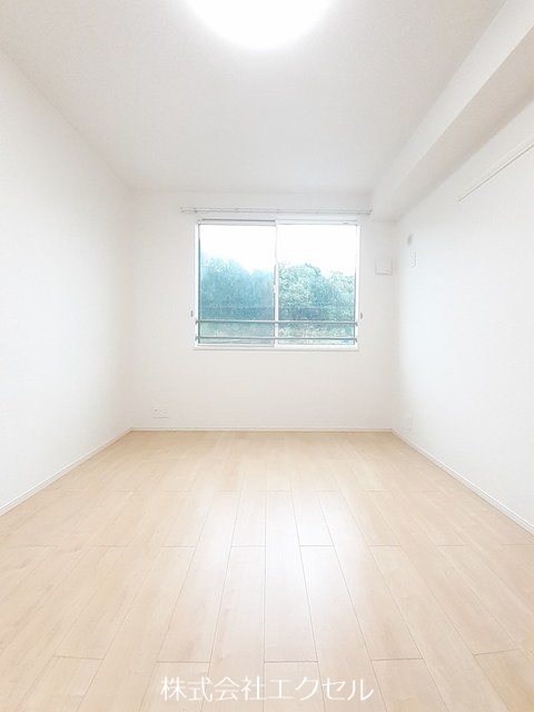 その他部屋・スペース　フローリングの室内です。