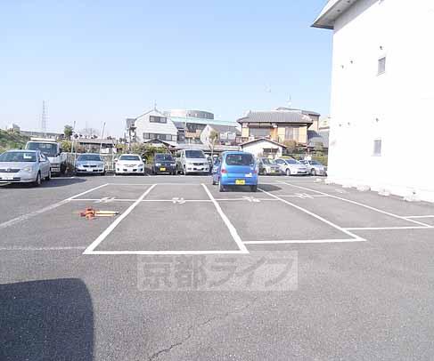 駐車場　駐車場スペースが広い！