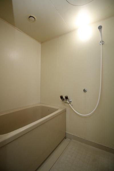 バス・シャワールーム　同間取り別階