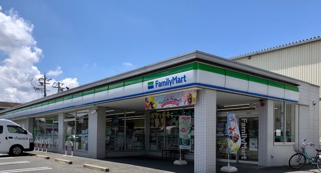 コンビニ　ファミリーマート松原天美我堂店（コンビニ）まで729m