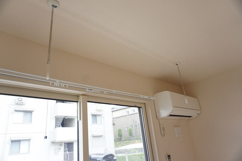 その他設備　室内物干し