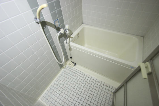 バス・シャワールーム　※他号室の写真です。