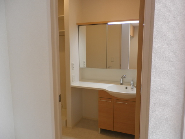 洗面設備　同仕様