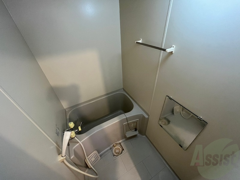 バス・シャワールーム　お風呂です。ゆっくりお風呂につかるのも体に良いですね～