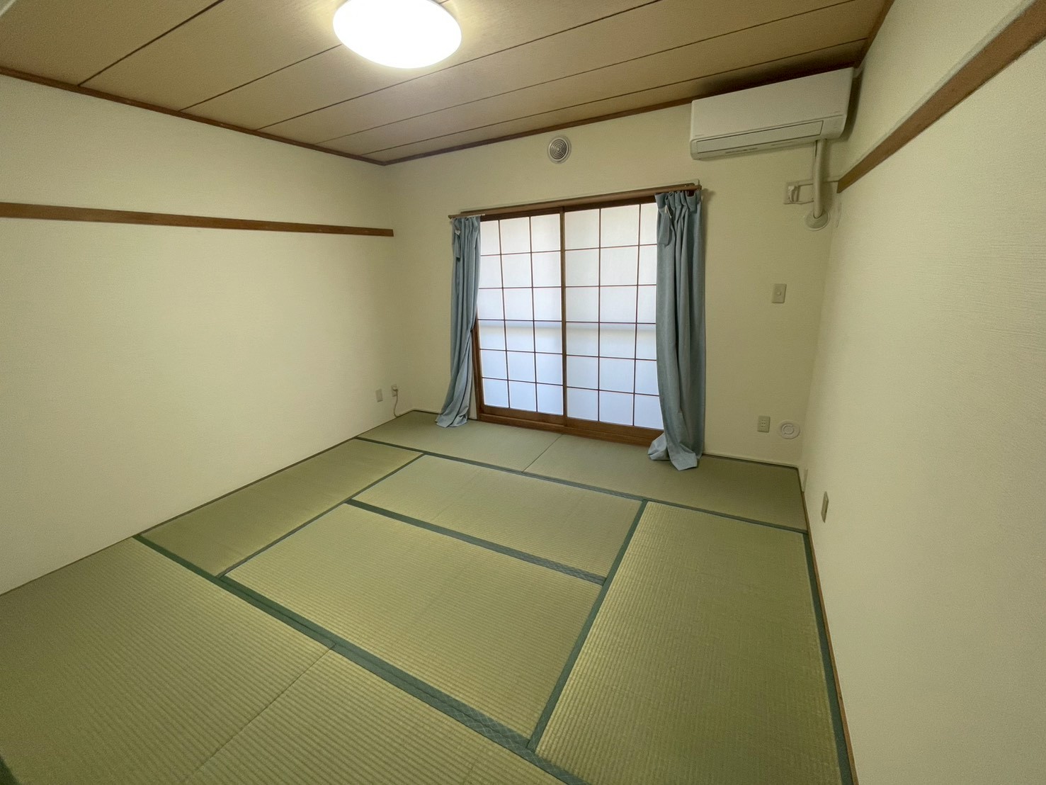 寿康ハイムの居間写真