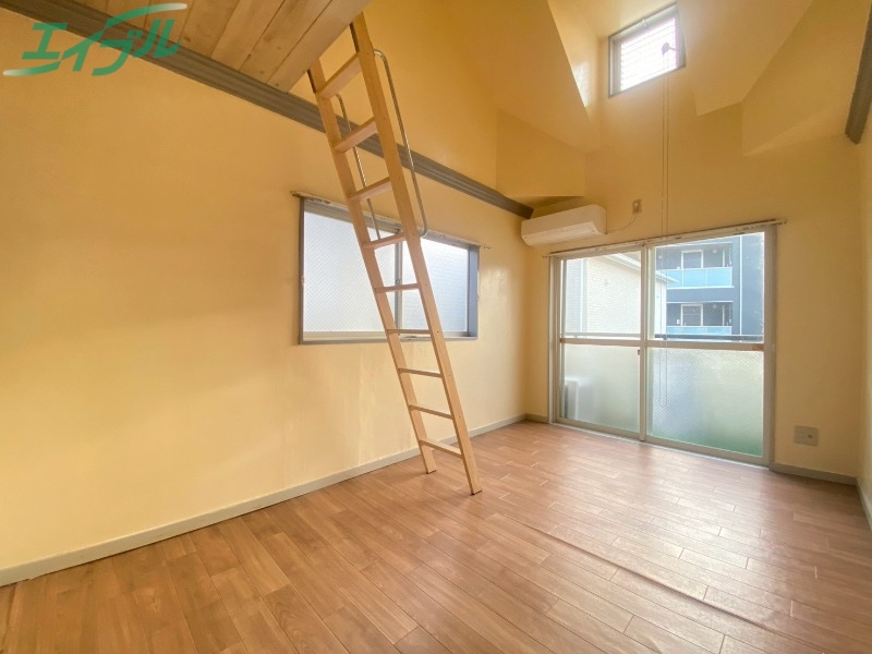 居室・リビング　同型別部屋参照