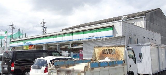 コンビニ　ファミリーマート 名張西原町店（コンビニ）まで506m