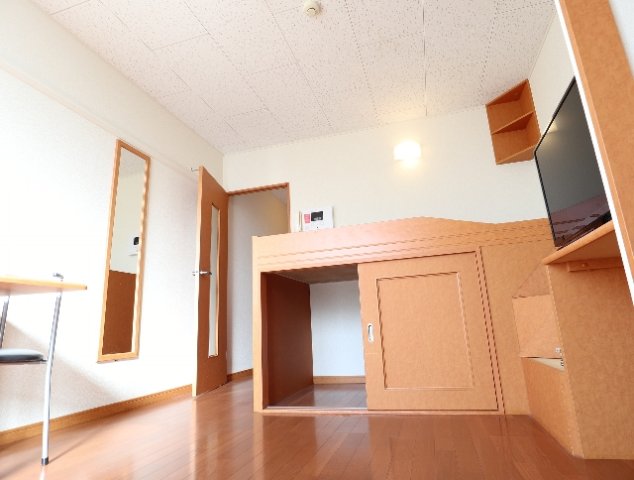 居室・リビング　こちらのリビングで趣味の時間をお楽しみください