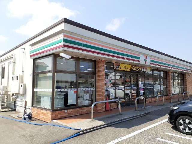 コンビニ　セブンイレブン富山豊田１丁目店（コンビニ）まで550m