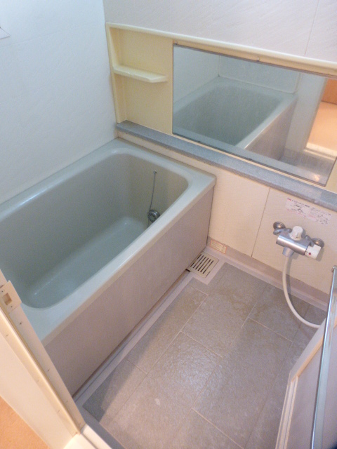 バス・シャワールーム　バス※別部屋参考写真