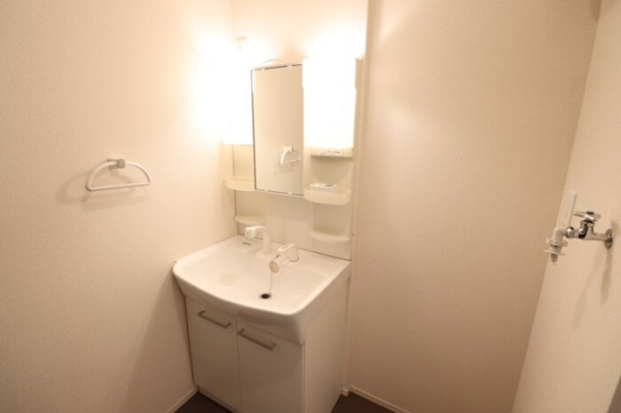 洗面設備　洗髪洗面化粧台