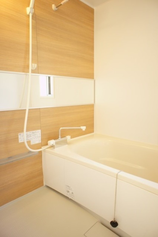 バス・シャワールーム　図面と現状に相違がある場合には現状を優先