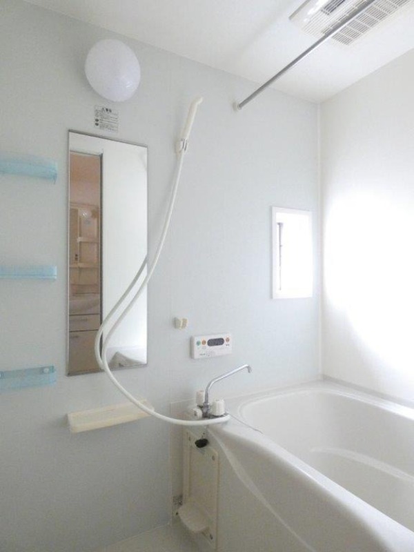 バス・シャワールーム　図面と現状に相違がある場合には現状を優先