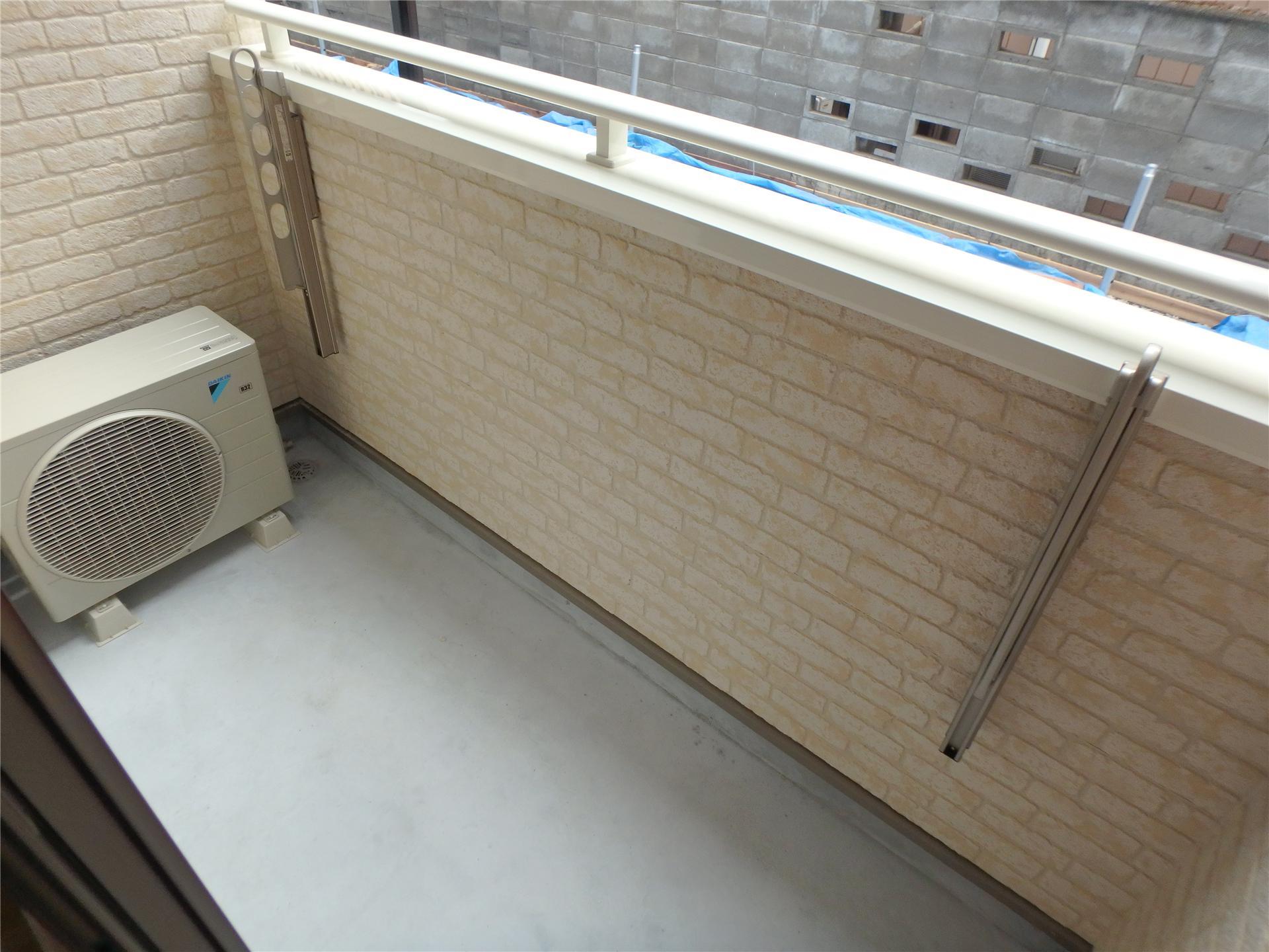 バルコニー　洗濯物が干せるバルコニーです