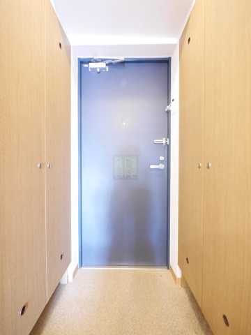 玄関　家具家電付きとなります