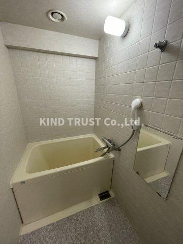 バス・シャワールーム　お風呂です