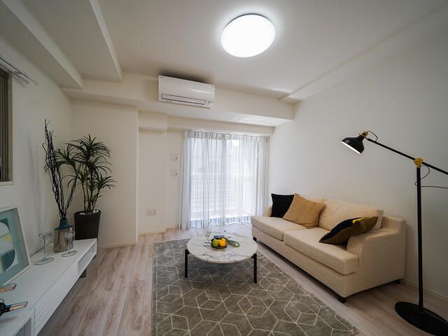 居室・リビング　写真は同タイプ住居です。
