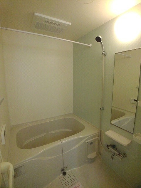 バス・シャワールーム　バス