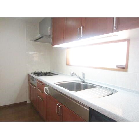 キッチン　広々としたキッチンです♪