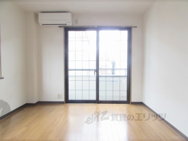 居室・リビング　洋室