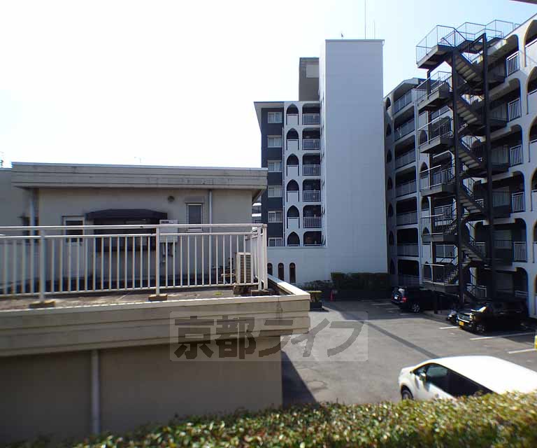 眺望　新築物件でとてもきれいな部屋です。