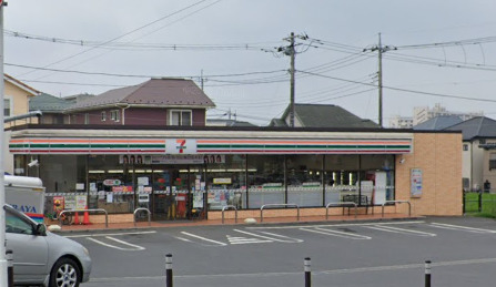 コンビニ　セブンイレブン　松戸松飛台駅北（コンビニ）まで369m