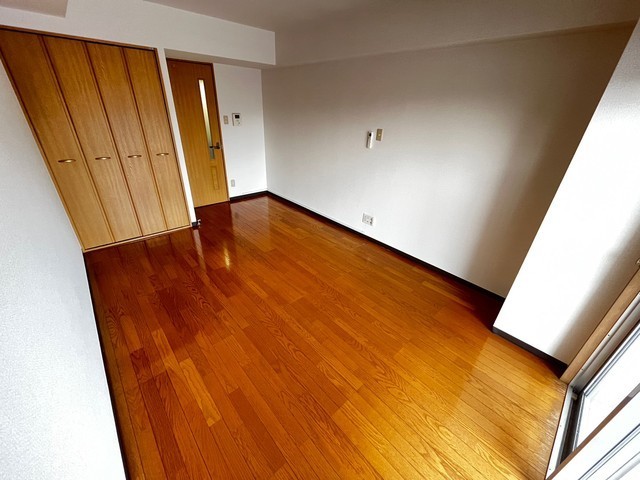 居室・リビング　洋間