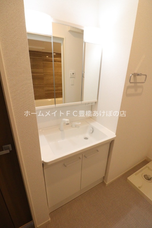 洗面設備　同型完成モデル