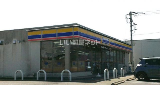 コンビニ　ミニストップ茨城町小鶴店（コンビニ）まで1038m