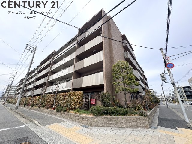 建物外観　オートロック付きで外部からの出入りがなく安心です！