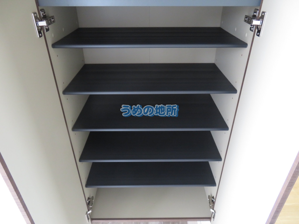 その他　靴箱下