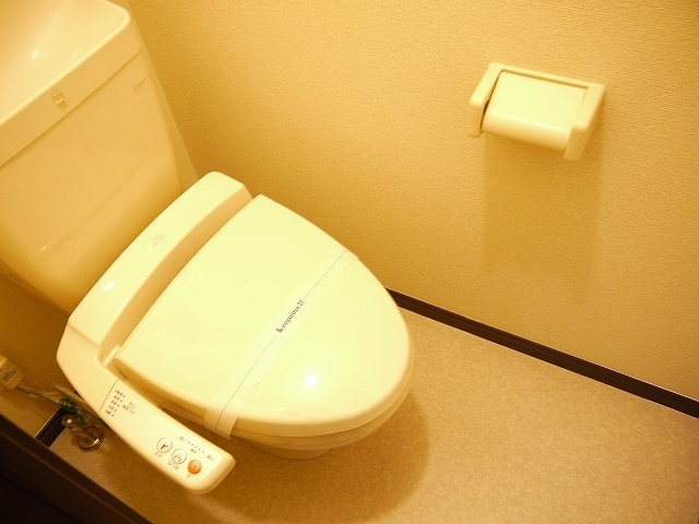 トイレ　コンパクトで使いやすいトイレです