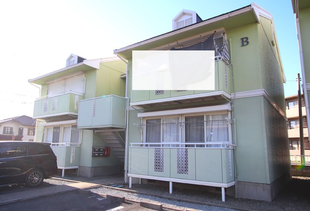 建物外観　☆全室角部屋！　軽量鉄骨造の２階建てアパート☆