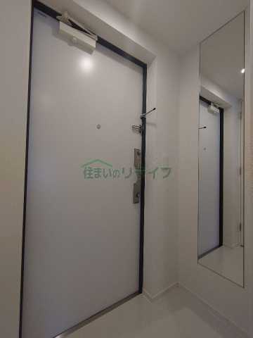 玄関　コンフォリア東新宿