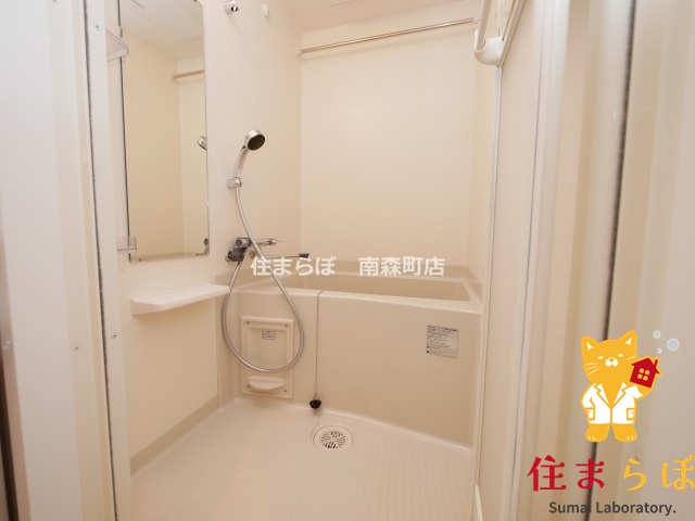バス・シャワールーム　「見た目じゃなく、心に“しっくりくる”を大切に。」