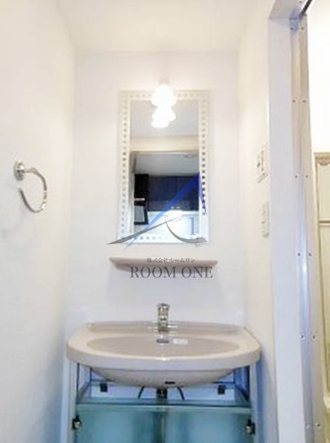 洗面設備　洗面台です。