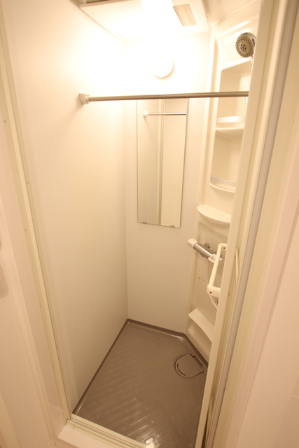 バス・シャワールーム　★浴室乾燥機能付きシャワールーム★※浴槽の設置はございません