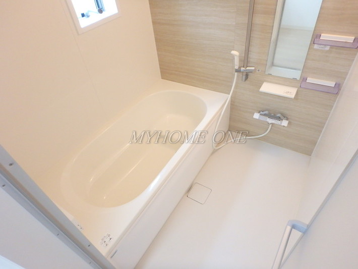 バス・シャワールーム　追焚バス