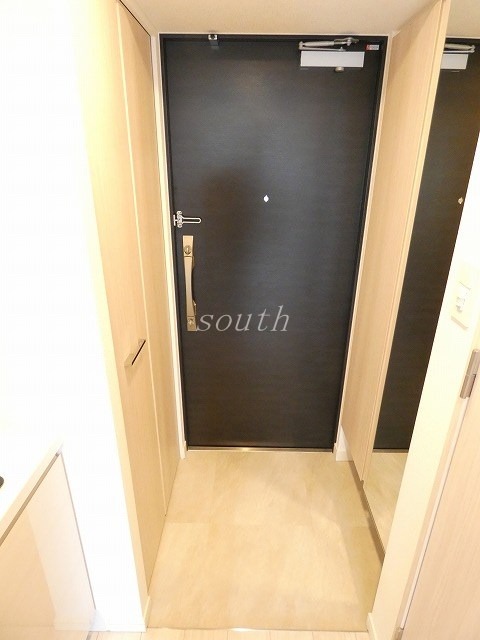 玄関　シューズＢＯＸ付きの玄関