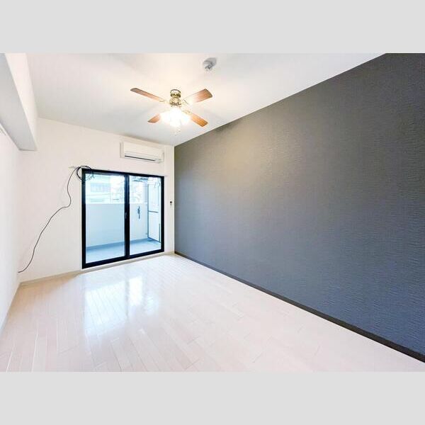 居室・リビング　画像と現状が異なる場合は現状優先となります。