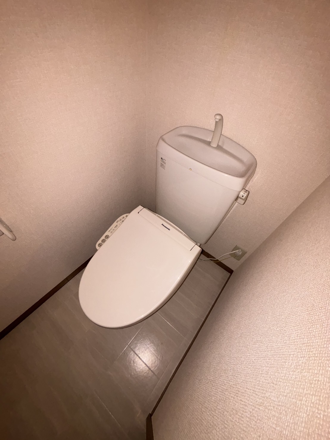 トイレ　反転タイプ