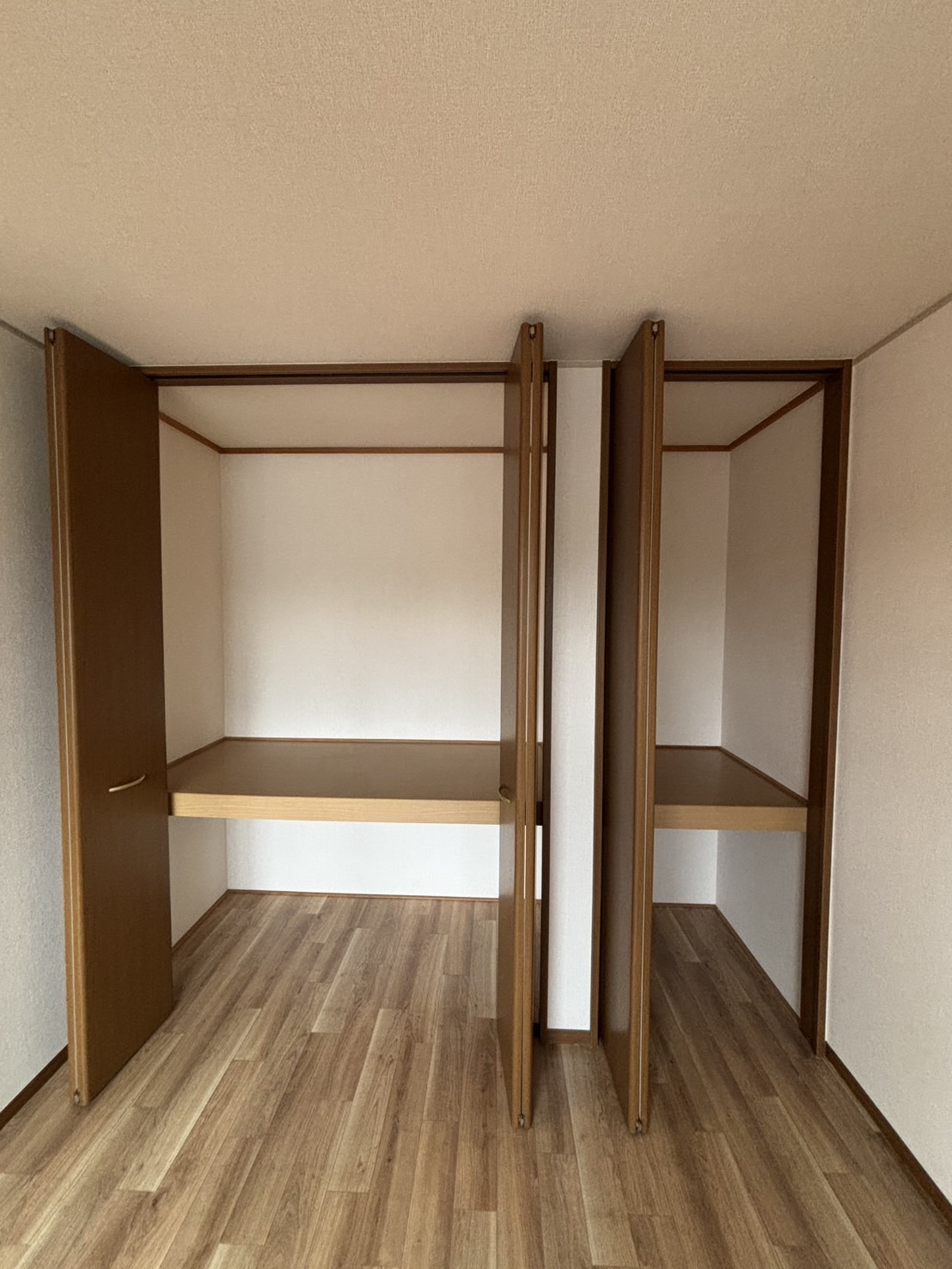 収納　反転タイプ