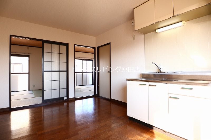 居室・リビング　202号室写真