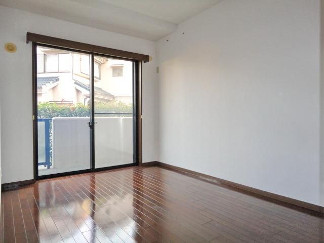 居室・リビング　☆洋室６帖☆