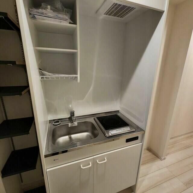 キッチン　IHクッキングヒーター付きです