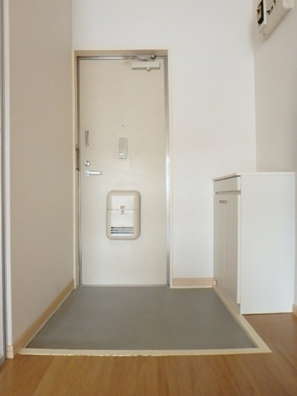 玄関　図面と現状に相違がある場合には現状を優先