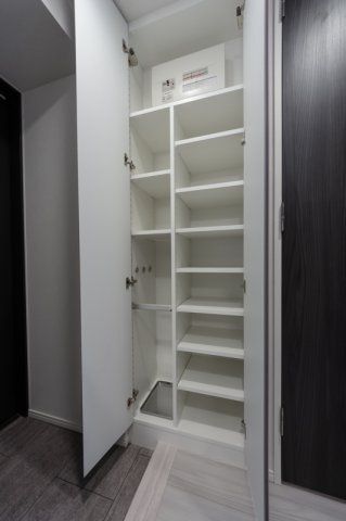 玄関　☆広々とした玄関☆