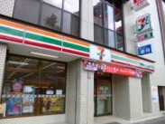 コンビニ　セブンイレブン文京本郷１丁目店（コンビニ）まで185m