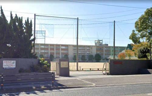 中学校　和歌山市立明和中学校（中学校）まで727m