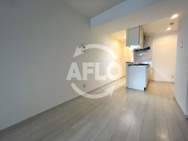 居室・リビング　オブリオポルタ上町台　リビング